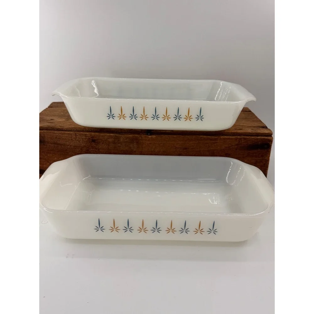 Anchor Hocking Fire King Atomic Starburst Casserole Dishes 432 Milk Glass 1.5QT